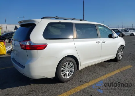 2015 Toyota Sienna Xle 8 Passenger из США, поврежденный, VIN 5TDYK3DC3FS677519